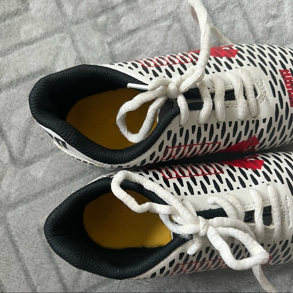 PUMA Unisex’s Kids Soccer Cleats Size 30 - Picture 8 of 11